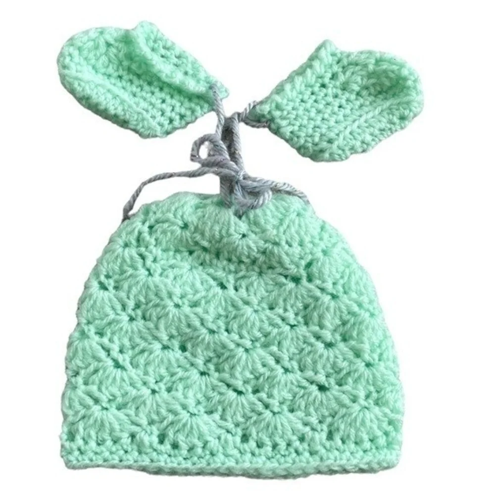 NWOT Baby Girl Light Green Knitted Beanie Hat & Socks Set Hand Crafted One Size